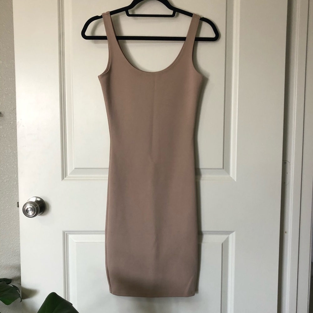 High quality body-con dress